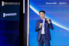 <b>支持泡泡玛特全球营业的加</b>