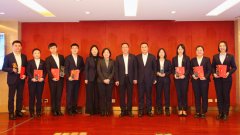 展示出城商行正在数字金融海潮中极摸索取落地